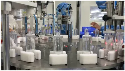 High Speed Double - Head Disc Filling Machine for Plastic Cylinder and Wide-Mouth Bottles